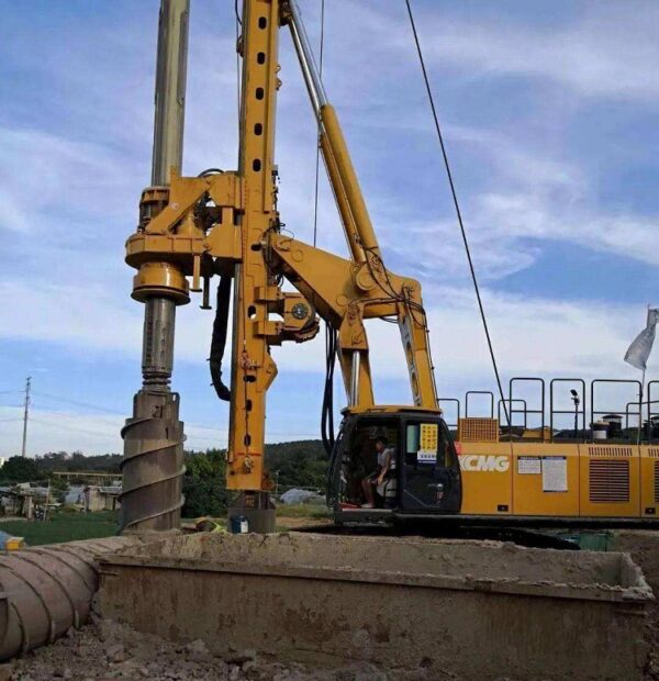 XCMG-XR400E-ROTARY-DRILLING-RIGS