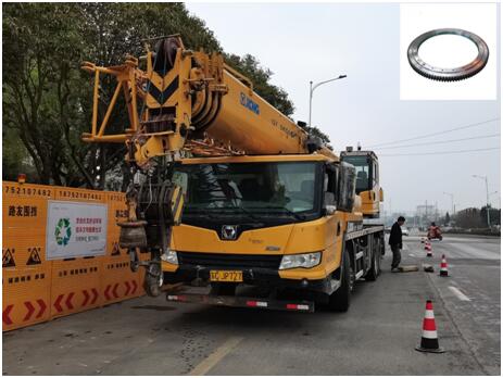 tire-crane