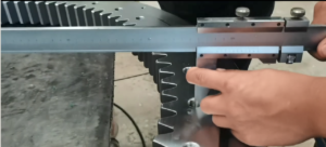 Measure Inner Bore Diameter of Internal Gear Slewing Bearing
