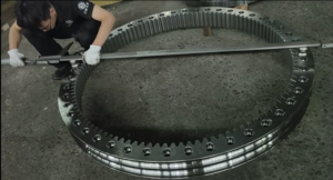 Precision‑Diameter Inspection of Internal‑Gear Slewing Bearings